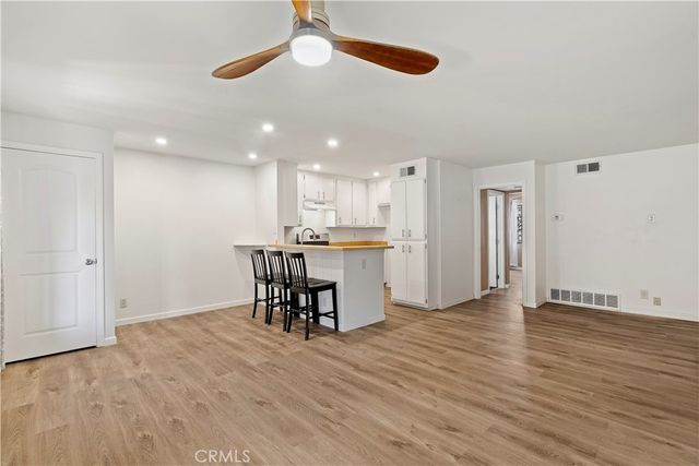 12330 Osborne 75, Pacoima, CA 91331