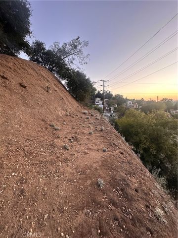988 Rockdale Avenue, Los Angeles, CA 90041