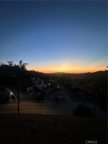 988 Rockdale Avenue, Los Angeles, CA 90041