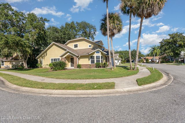 670 Lakewood Lane, Titusville, FL 32780