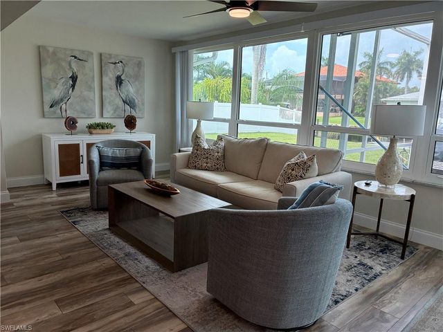 5240 Seminole CT, Cape Coral, FL 33904