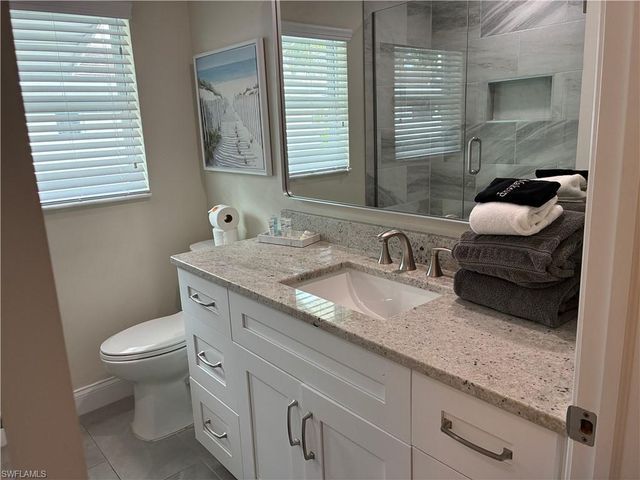 5240 Seminole CT, Cape Coral, FL 33904