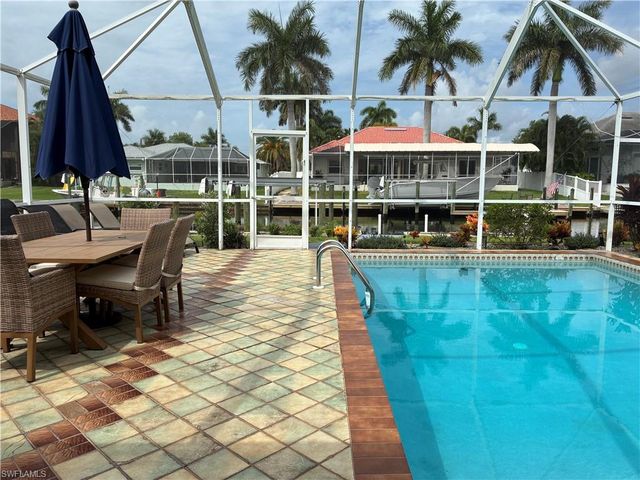 5240 Seminole CT, Cape Coral, FL 33904