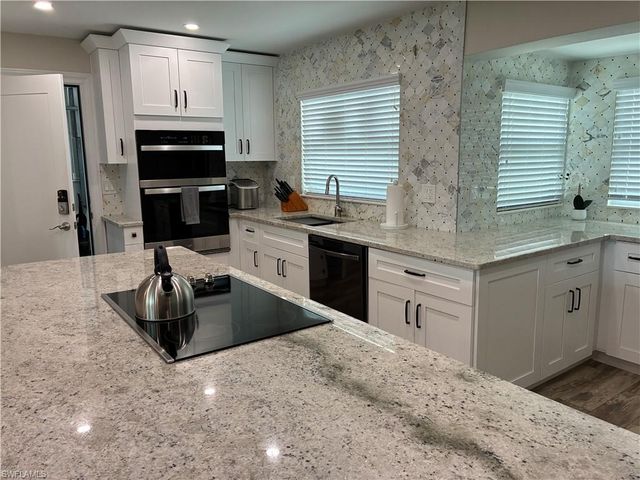 5240 Seminole CT, Cape Coral, FL 33904