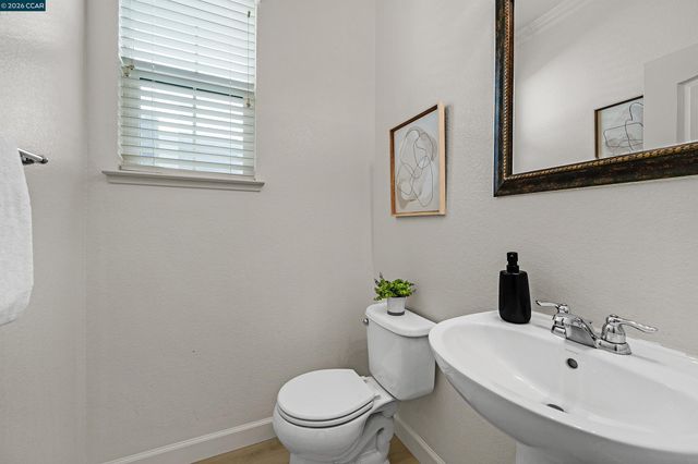 509 Falling Star Dr, Martinez, CA 94553