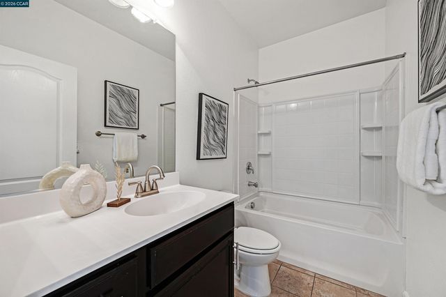 509 Falling Star Dr, Martinez, CA 94553
