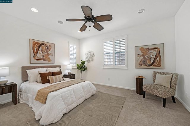 509 Falling Star Dr, Martinez, CA 94553