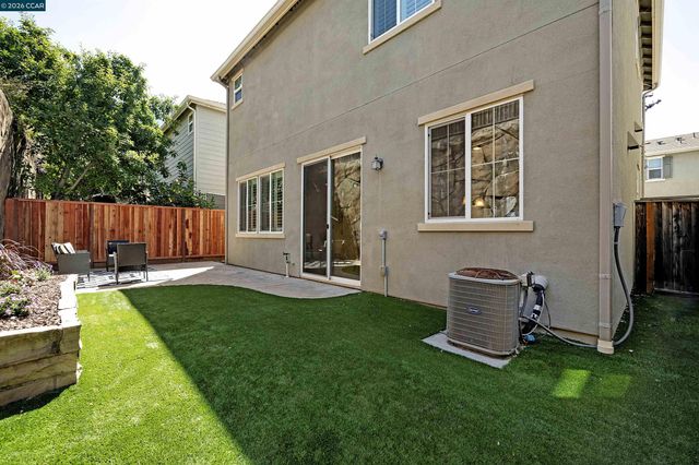 509 Falling Star Dr, Martinez, CA 94553