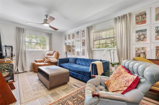 5961 SW 46th Ter, Miami, FL 33155