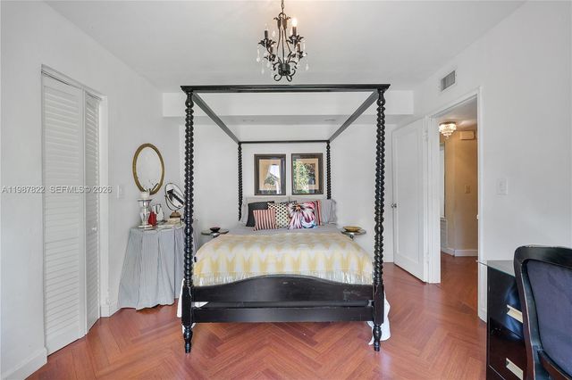 5961 SW 46th Ter, Miami, FL 33155