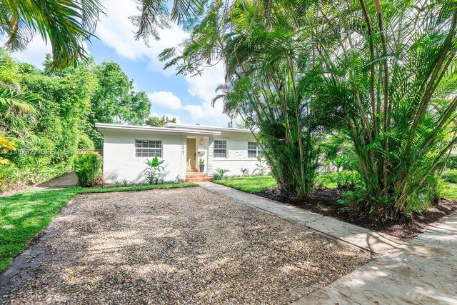 5961 SW 46th Ter, Miami, FL 33155