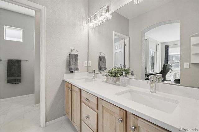 224 Whitehaven Circle, Highlands Ranch, CO 80129