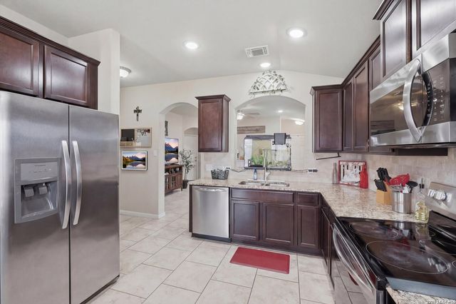 2273 Falcon, New Braunfels, TX 78130