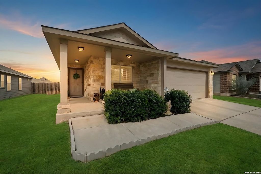 2273 Falcon, New Braunfels, TX 78130