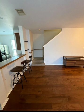 4514 Plum Creek Forest Lane, Houston, TX 77087