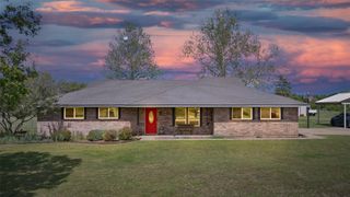 106 Vineyard Street, Weatherford, TX 76087