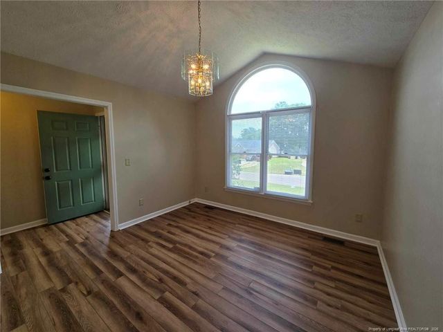 5707 La Costa Drive, Hope Mills, NC 28348