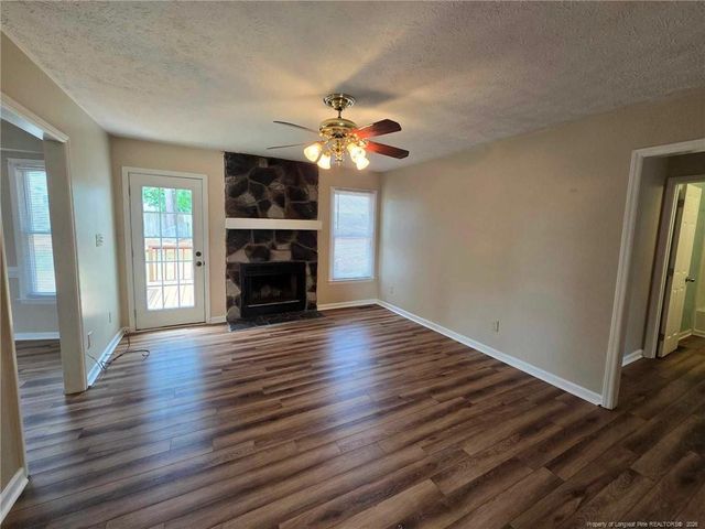 5707 La Costa Drive, Hope Mills, NC 28348