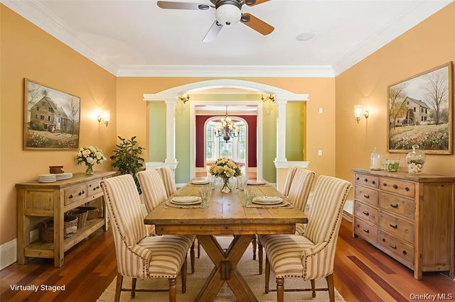 52 Brushy Neck Lane, Westhampton, NY 11977