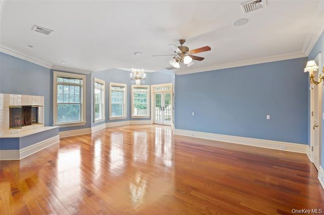 52 Brushy Neck Lane, Westhampton, NY 11977