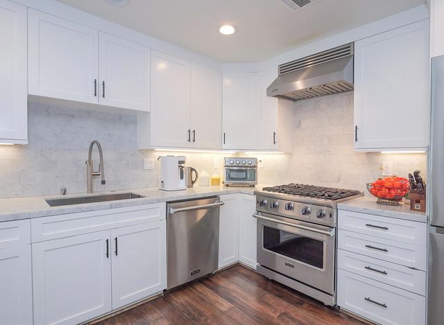 1530 Camden Avenue Ph-1, Los Angeles, CA 90025