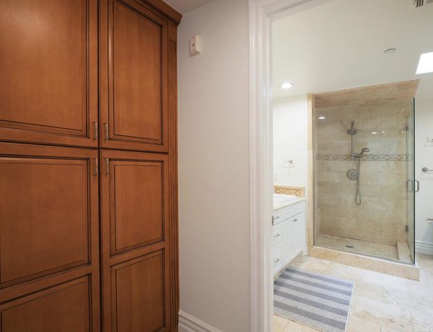 1530 Camden Avenue Ph-1, Los Angeles, CA 90025