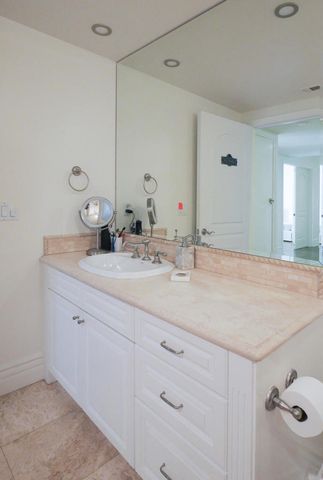 1530 Camden Avenue Ph-1, Los Angeles, CA 90025