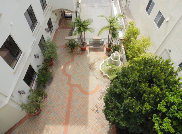 1530 Camden Avenue Ph-1, Los Angeles, CA 90025