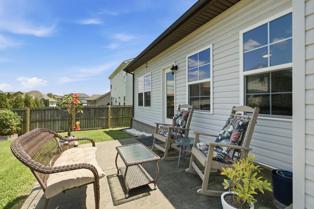 5904 Covent Ln, Smyrna, TN 37167