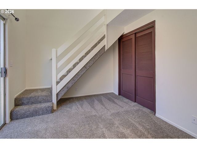 8011 Se THIESSEN Rd, Milwaukie, OR 97267