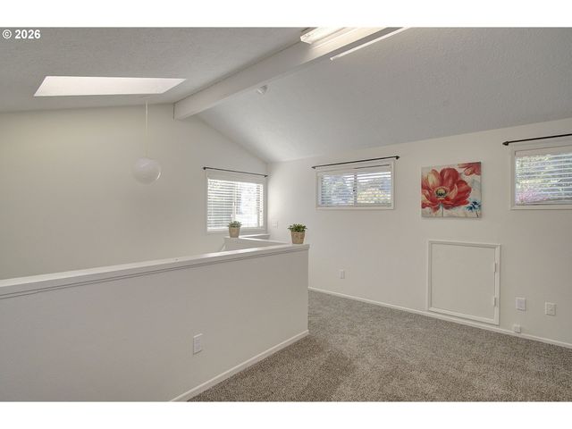 8011 Se THIESSEN Rd, Milwaukie, OR 97267