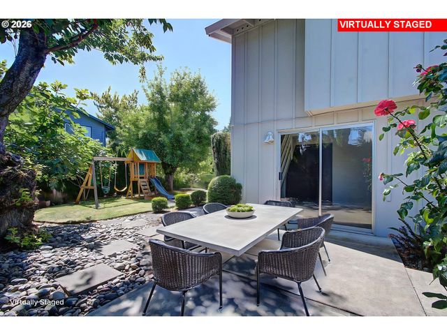 8011 Se THIESSEN Rd, Milwaukie, OR 97267