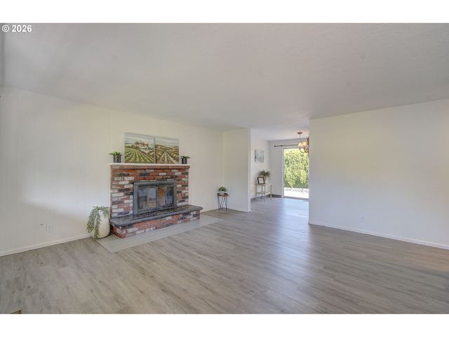 8011 Se THIESSEN Rd, Milwaukie, OR 97267