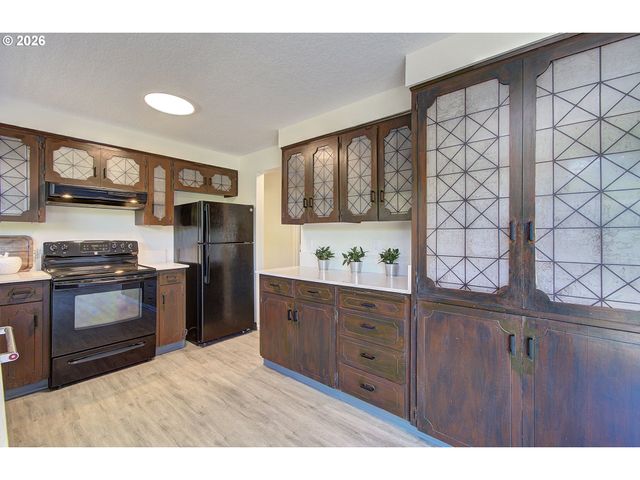 8011 Se THIESSEN Rd, Milwaukie, OR 97267