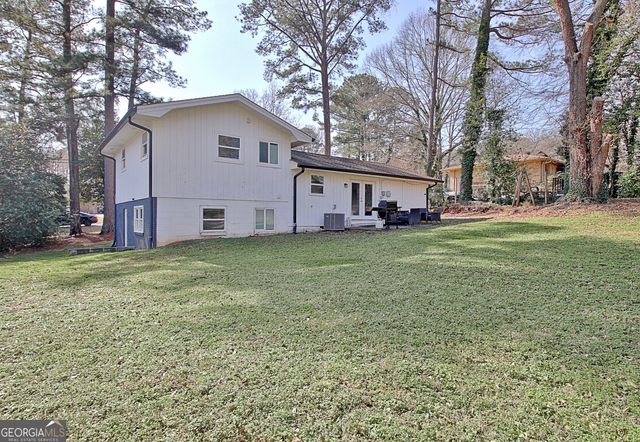 218 Hilltop Drive, Peachtree City, GA 30269