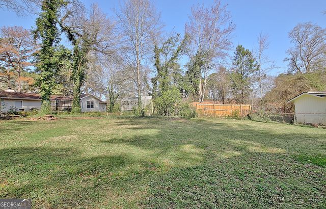 218 Hilltop Drive, Peachtree City, GA 30269