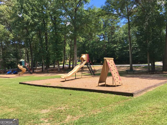 218 Hilltop Drive, Peachtree City, GA 30269