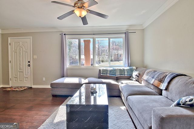 218 Hilltop Drive, Peachtree City, GA 30269