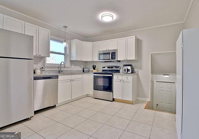 218 Hilltop Drive, Peachtree City, GA 30269