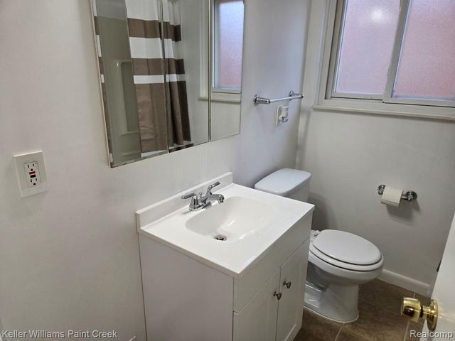 29607 Howard Avenue, Madison Heights, MI 48071