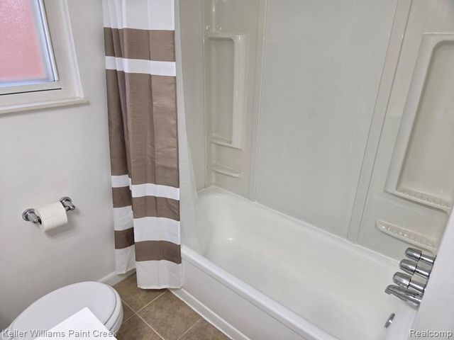 29607 Howard Avenue, Madison Heights, MI 48071
