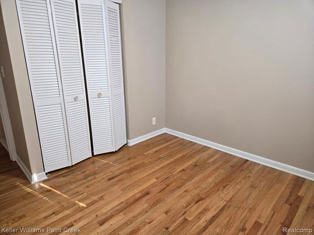 29607 Howard Avenue, Madison Heights, MI 48071