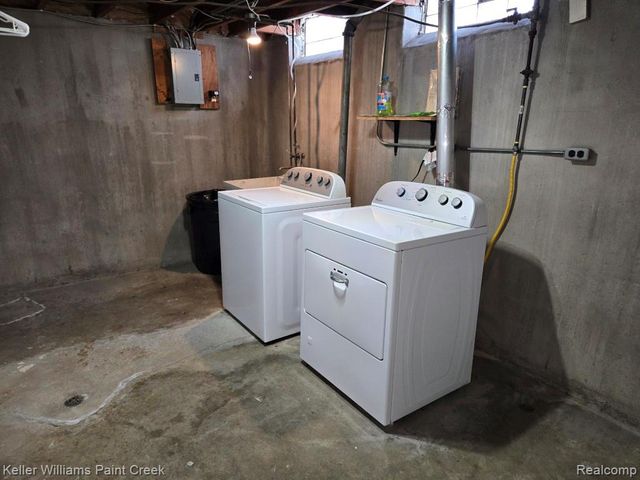 29607 Howard Avenue, Madison Heights, MI 48071