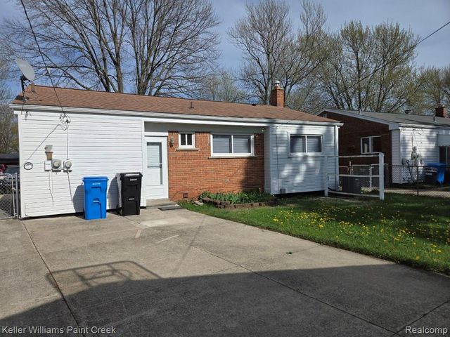 29607 Howard Avenue, Madison Heights, MI 48071
