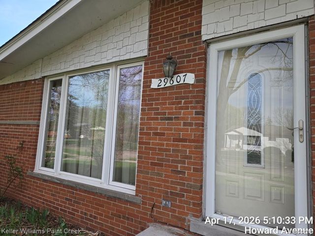 29607 Howard Avenue, Madison Heights, MI 48071
