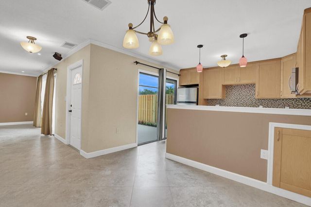 3313 Meridian Way N C, Palm Beach Gardens, FL 33410