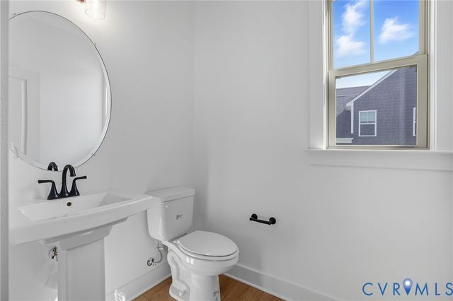 8028 Dandridge Dr, Quinton, VA 23141