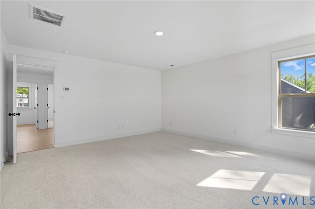 8028 Dandridge Dr, Quinton, VA 23141