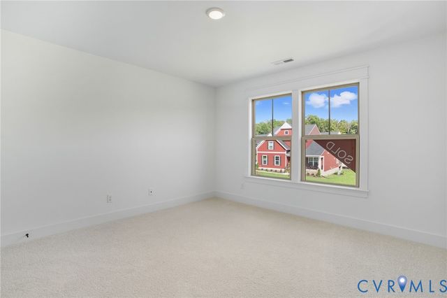 8028 Dandridge Dr, Quinton, VA 23141