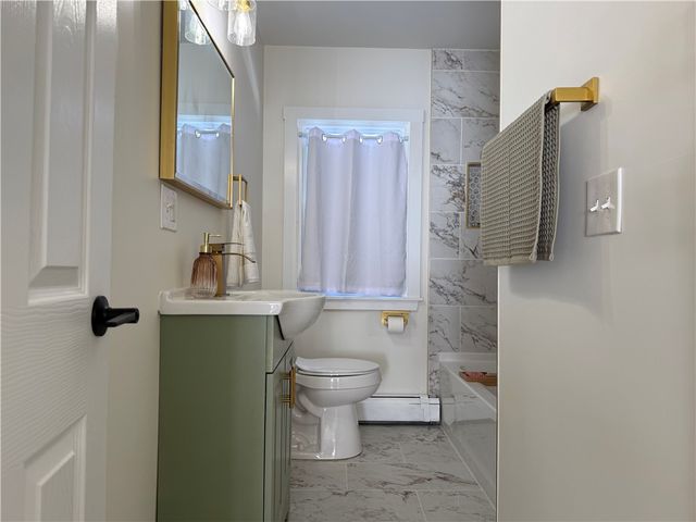 461 River Road, Lincoln, RI 02865